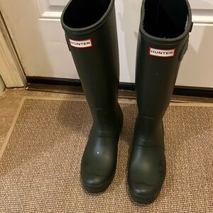 Women’s size 8 original Hunter boots